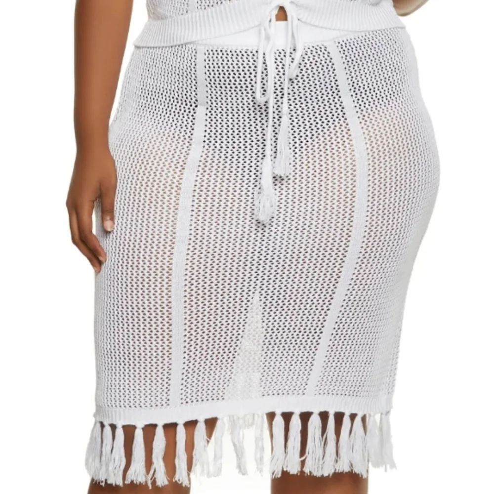 Almost Famous 2XL White Crochet Top and Skirt Set - Picture 6 of 12
